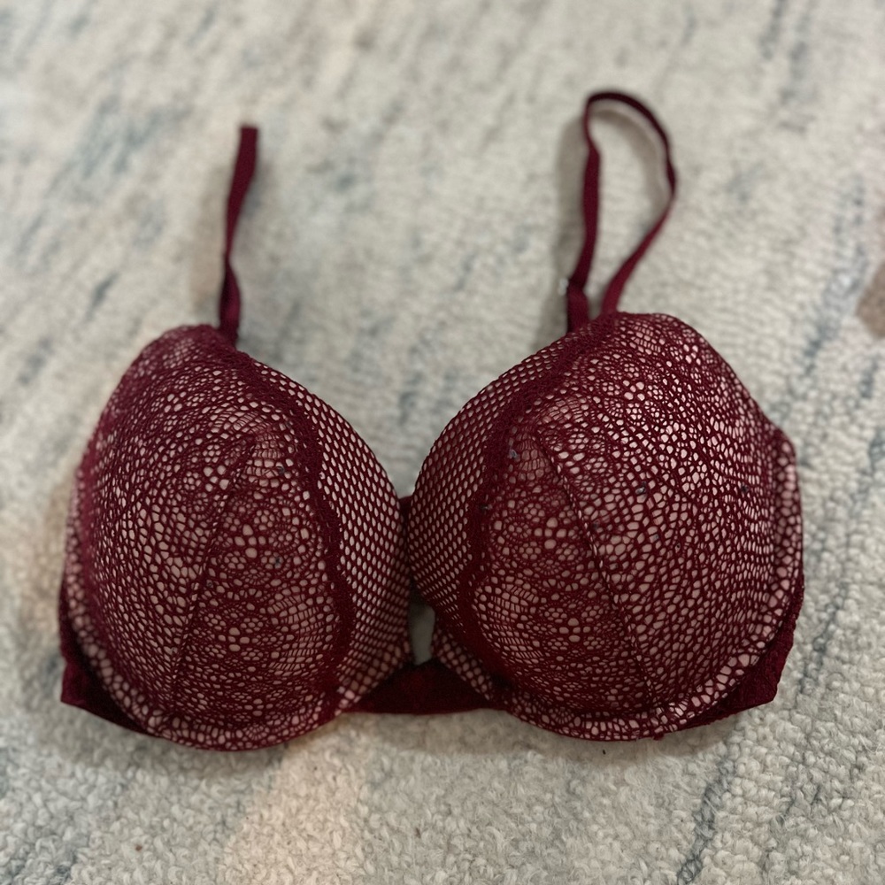 Victoria’s Secret Push-up Bra 32D